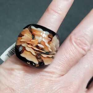 **Sale** Anthropologie black glass ring with peachy flower Size 4